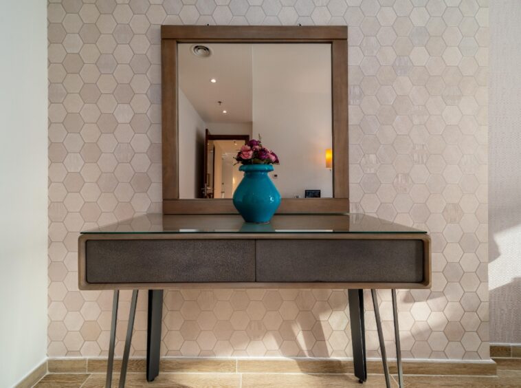 Apartments for sale in meera tower