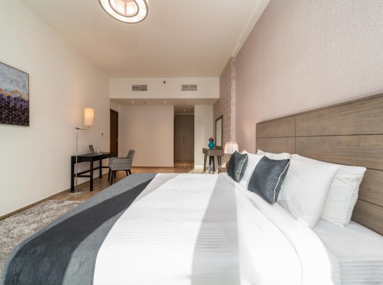 Apartments for sale in meera tower