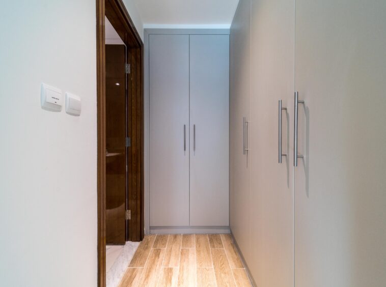 Apartments for sale in meera tower