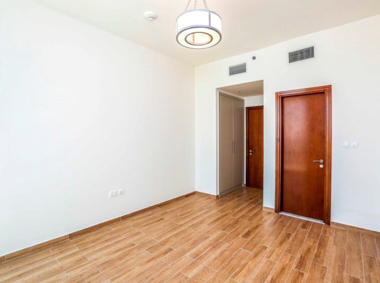 Apartments for sale in meera tower