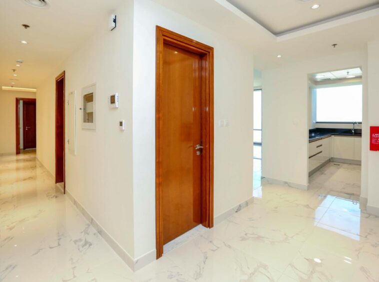 Apartments for sale in meera tower