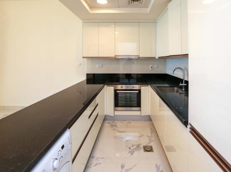 Apartments for sale in meera tower